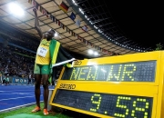 震撼！博尔特在田径赛场挺进决赛！的简单介绍