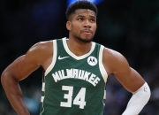 字母哥复出首战，塔图姆状态火爆，冲击季后赛成为焦点！