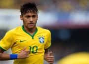 出色防守引爆全场！西亚卡姆意外战胜巴黎圣日耳曼引发球迷热议