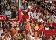 关于斯图加特队球员受伤，主场失利遭遇挑战的信息