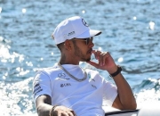 关于谁能阻挡？汉密尔顿再度创下排球历史新纪录的信息